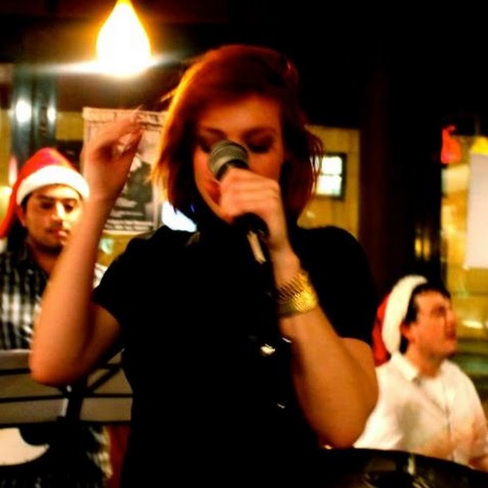 Meet your Posher, Hilary